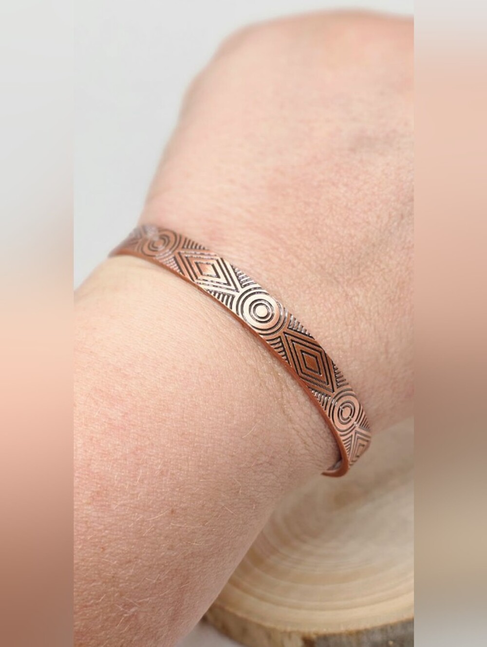 Copper Magnetic Cuff SOUTHWEST STYLE NWT - Picture 3 of 3